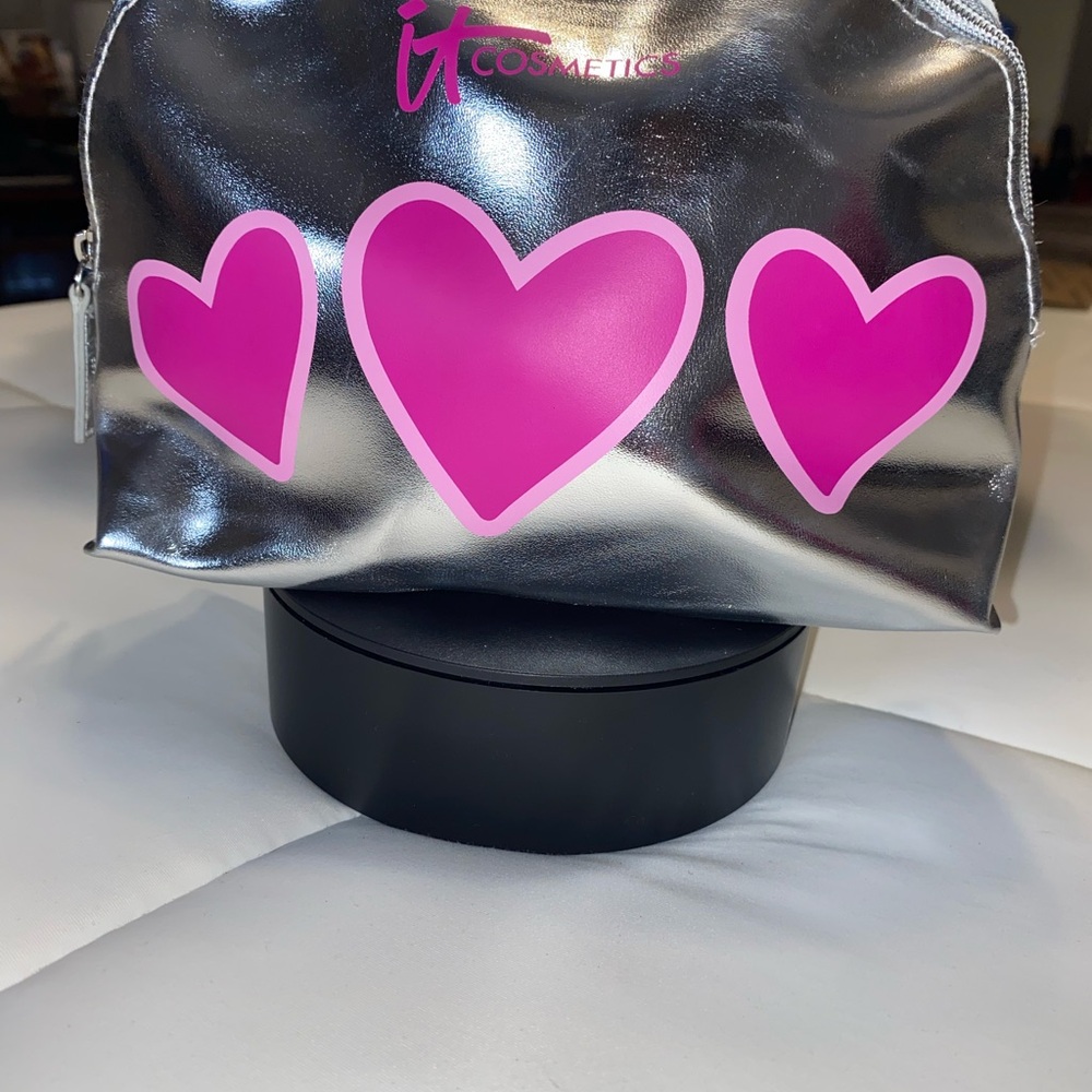 IT Cosmetics Silver and Pink Heart Pouch